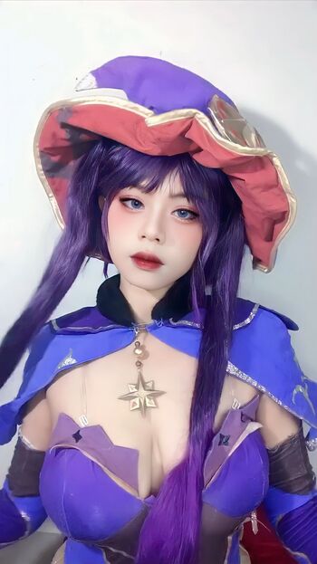 Full leaked Tobeliie private photo