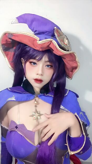 Full leaked Tobeliie private photo