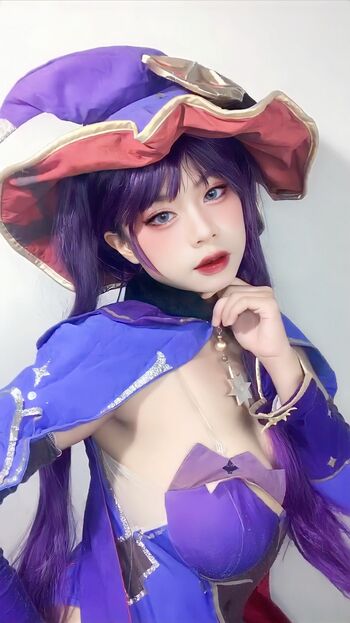 Full leaked Tobeliie private photo