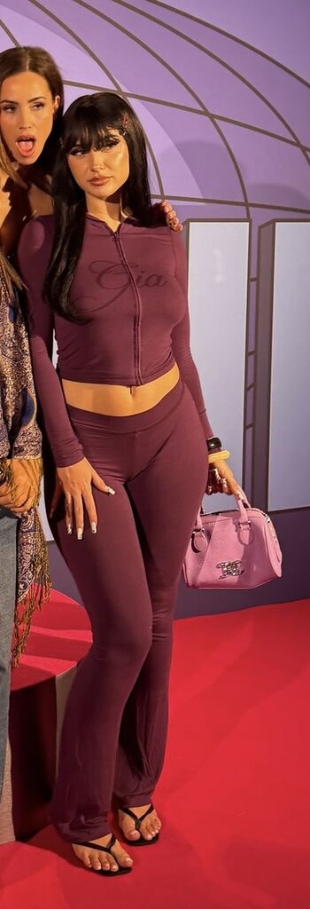 Full leaked Toomuchlucile private photo