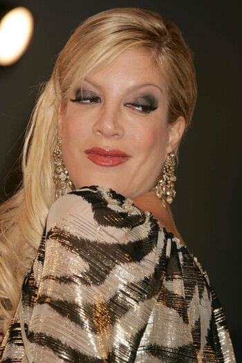 Full leaked Tori spelling private photo