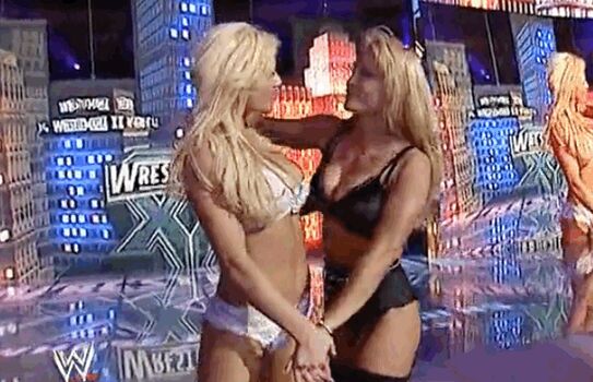 Full leaked Torrie wilson private photo