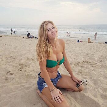 Full leaked Torrie wilson private photo