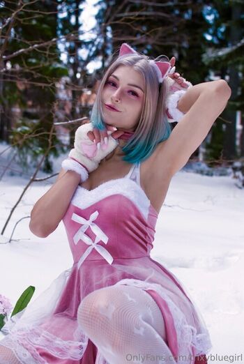 Full leaked Trixy blue page private photo