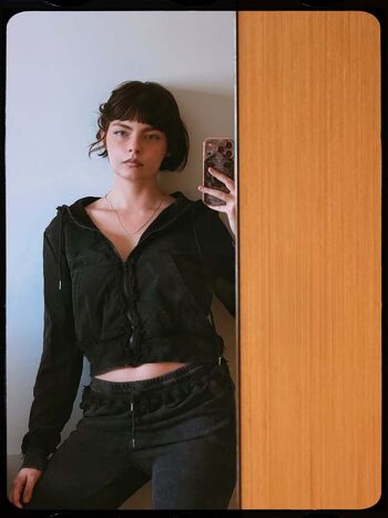 Full leaked Triz pariz private photo