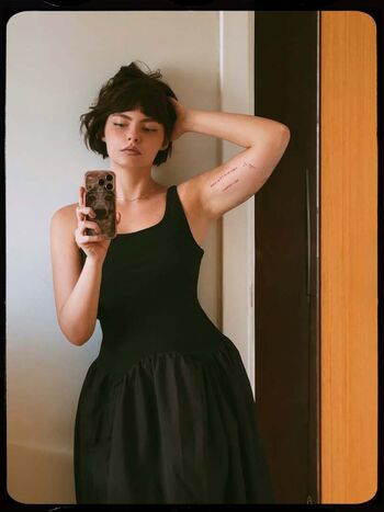 Full leaked Triz pariz private photo