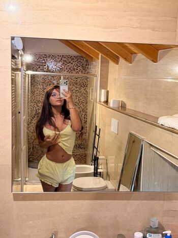 Full leaked Tsbonbons private photo