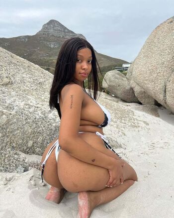 Tsholo Teebaby