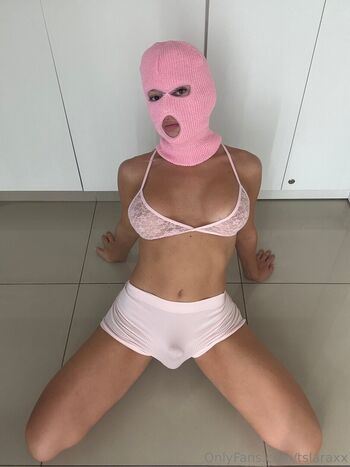 Full leaked Tslaraxx private photo