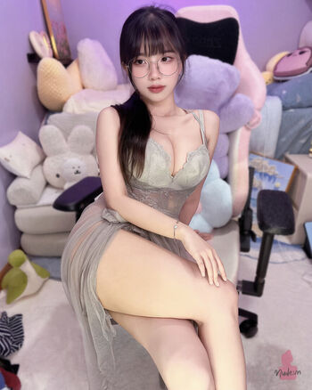 Full leaked Tszling soncho private photo