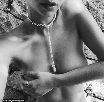 Full leaked Tully smyth private photo
