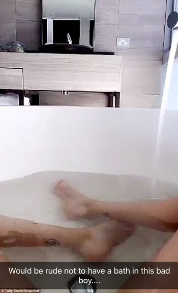 Full leaked Tully smyth private photo