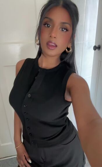 Full leaked Tulsi private photo
