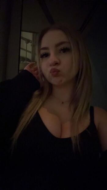 Full leaked Turtleegirll private photo