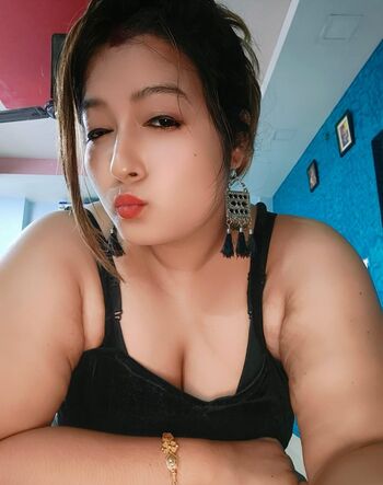 Full leaked Tuya roy private photo