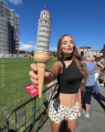 Full leaked Twin melody private photo