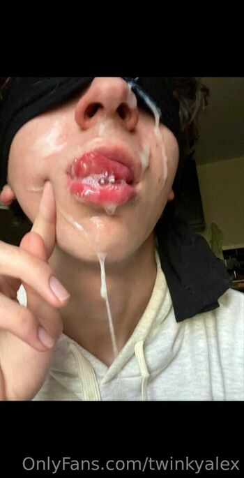 Full leaked Twinkyalex private photo