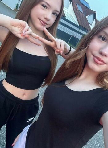 Full leaked Twinsonice private photo
