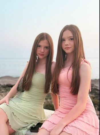 Full leaked Twinsonice private photo