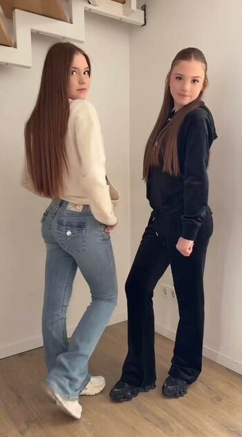 Full leaked Twinsonice private photo