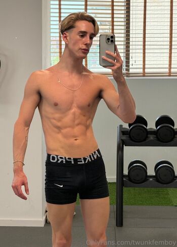 Full leaked Twunkfemboy private photo