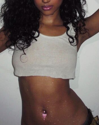 Full leaked Tyla page private photo