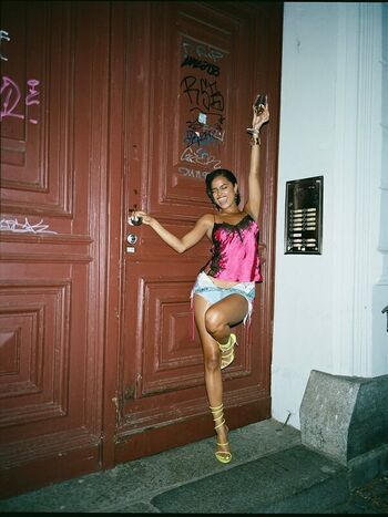Full leaked Vixxievie content/ private photo