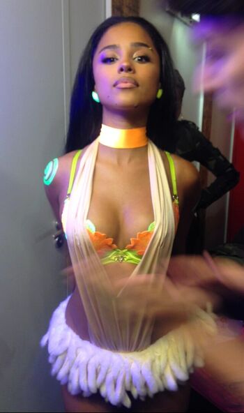 Full leaked Tyla page private photo