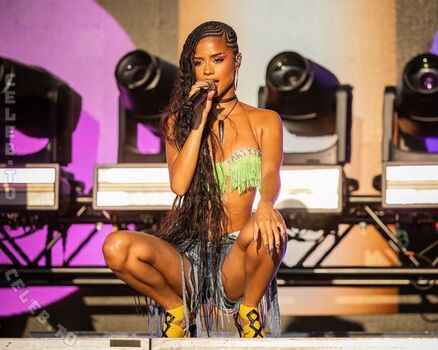 Full leaked Tylaofficial page private photo
