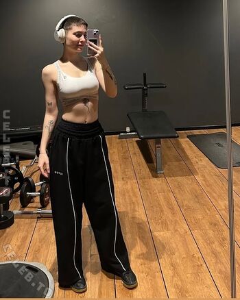 Full leaked Typicallylotti private photo
