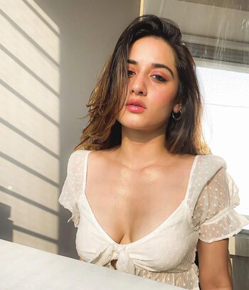 Full leaked Uditi singh private photo