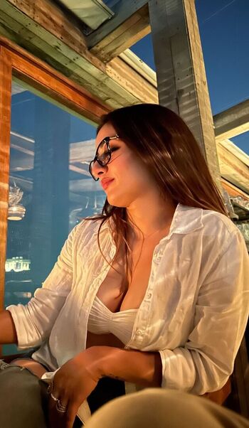 Full leaked Uditi singh private photo