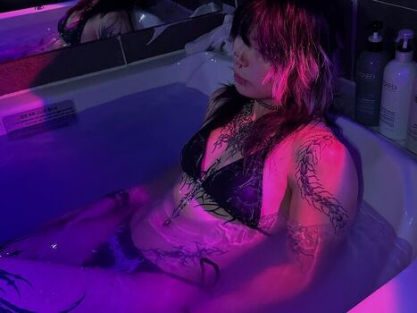 Full leaked Um ashually private photo