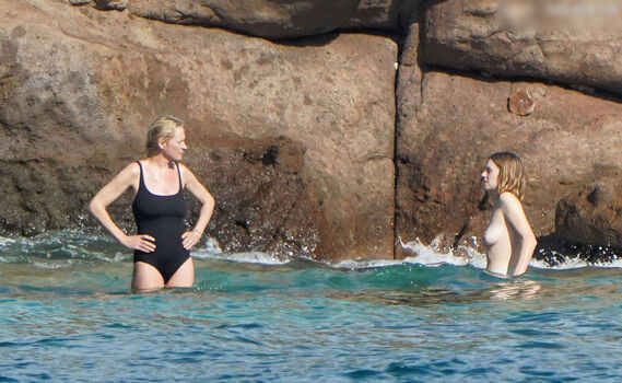 Full leaked Uma thurman private photo