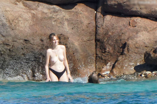 Full leaked Uma thurman private photo