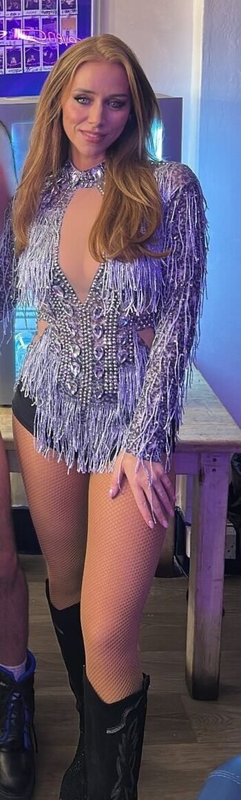 Full leaked Una healy private photo