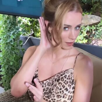 Full leaked Una healy private photo
