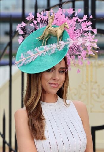 Full leaked Una healy private photo