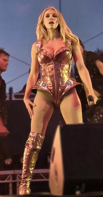 Full leaked Una healy private photo