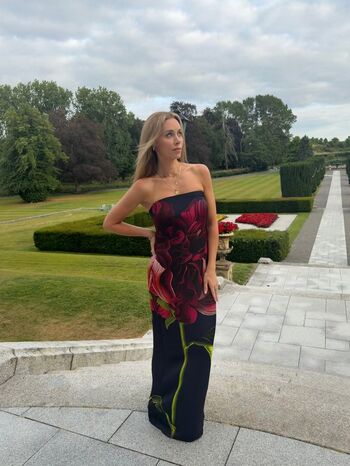 Full leaked Una healy private photo