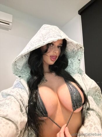 Full leaked Unforgetablebae private photo