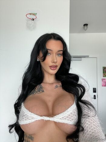 Full leaked Unforgetablebae private photo