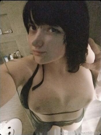 Full leaked Unkyndled private photo