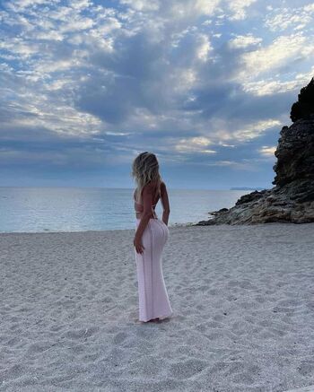 Full leaked Uresa zogu private photo