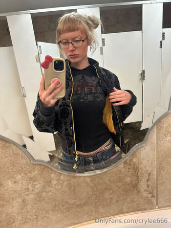 Full leaked Urfavemobih private photo