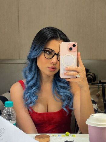 Full leaked Urfi javed private photo