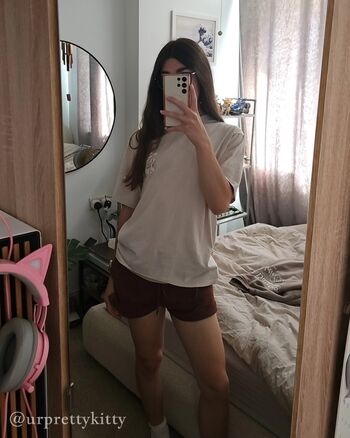 Full leaked Urprettykitty page private photo