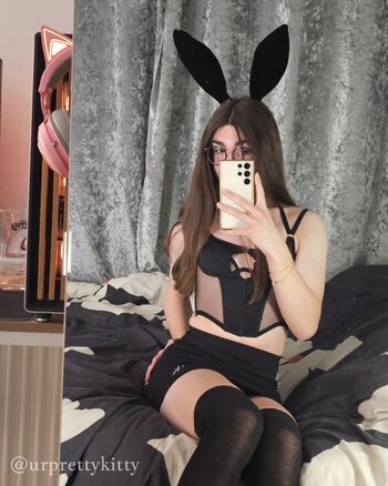 Full leaked Urprettykitty private photo