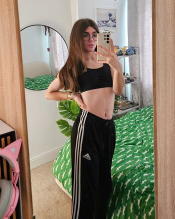 Full leaked Urprettykitty private photo