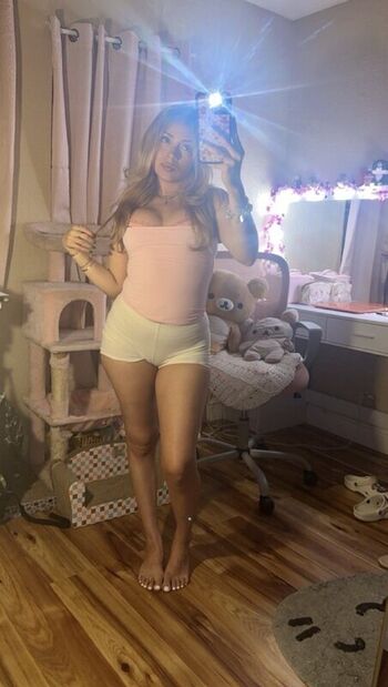 Full leaked Urprincesslizz private photo